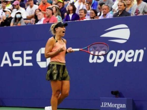 但总是在默 但总是在默